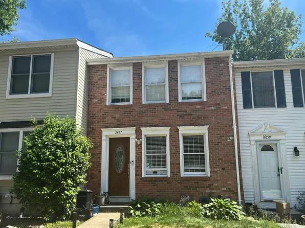 8657 Maple Glen Ct, Springfield, VA 22153