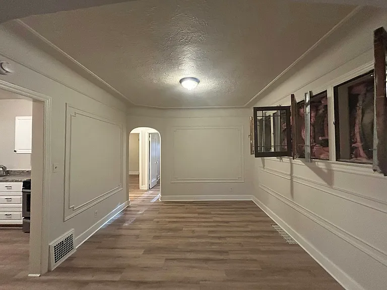 4401 Buckingham Ave #1 — Photo 6