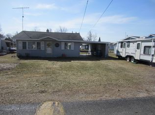 121 Church St, Houghton Lake, MI 48629