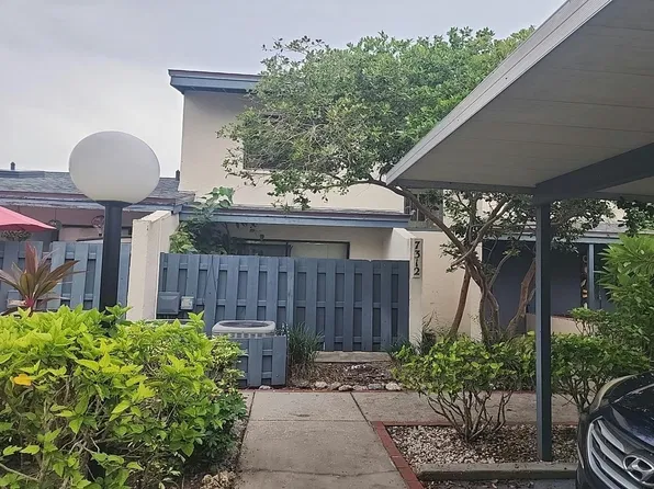 7312 Cloister Dr, Sarasota, FL 34231