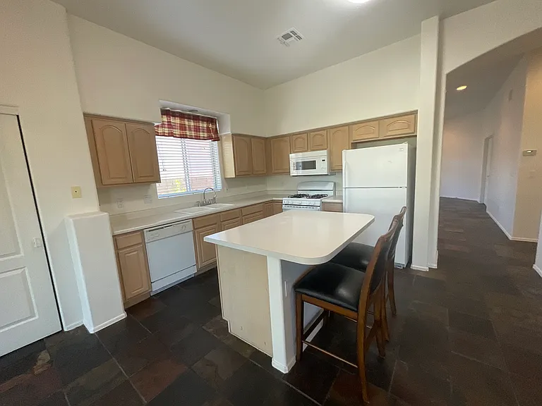 All appliances include, large pantry