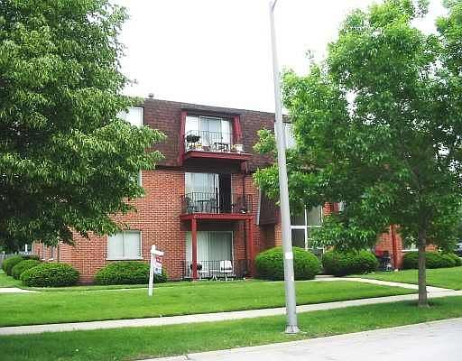 1st image of 7120 W 166th St #3C