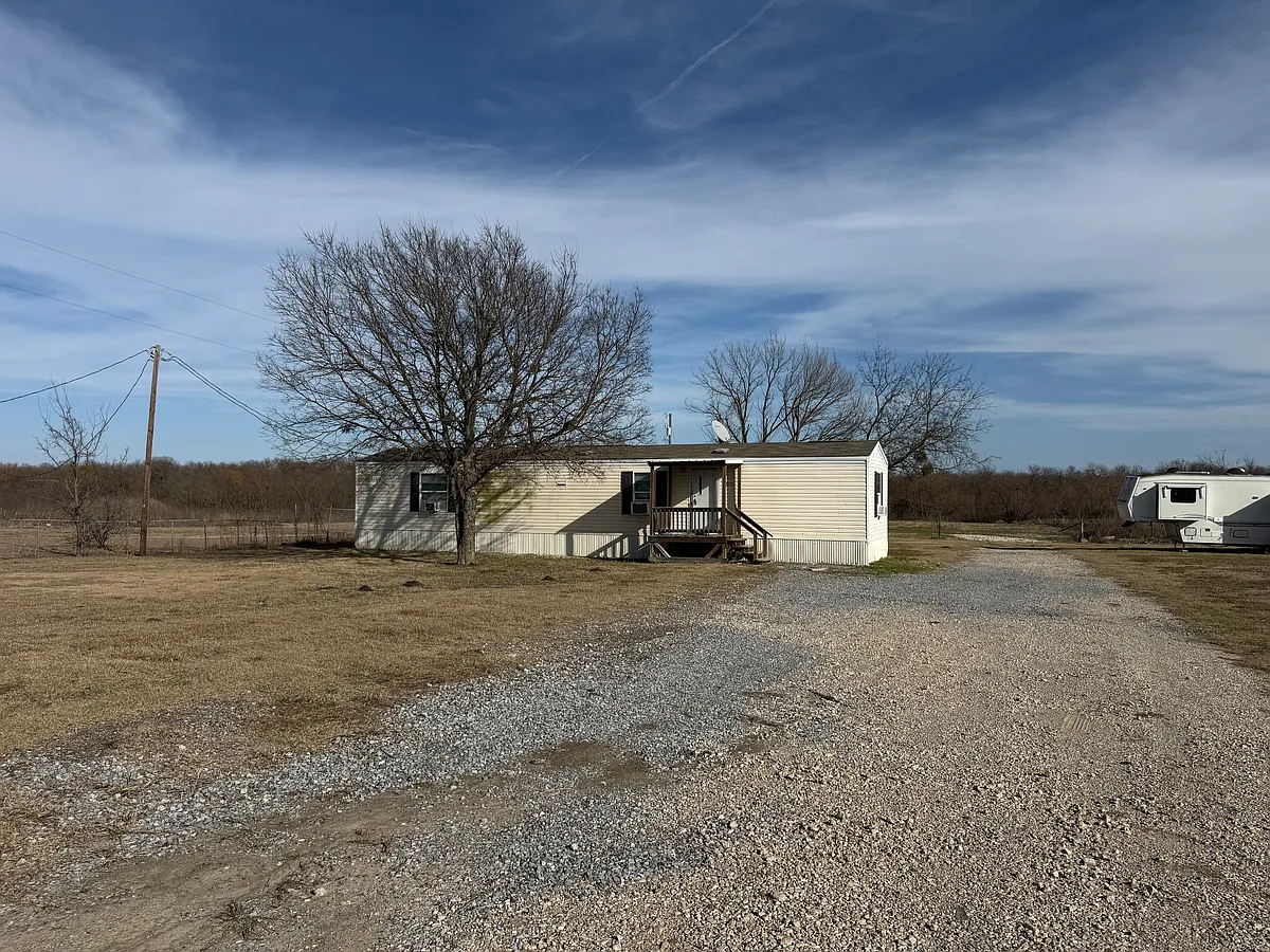Building Photo - 9879 Private Road 5377