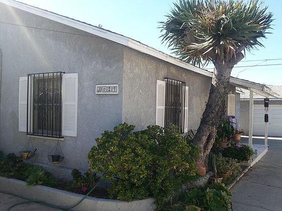 2nd image of 3025 Fashion Ave