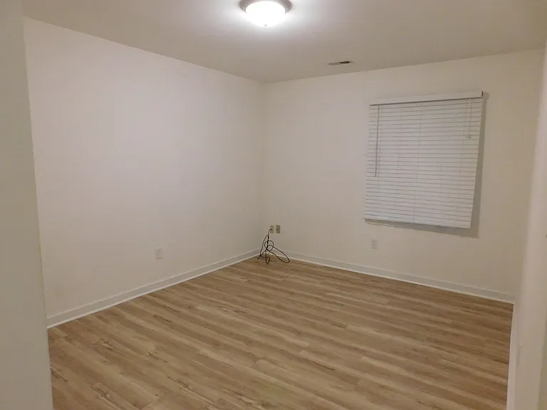 1522 College Way — Photo 11