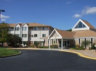 4400 36th Ave N APT 101, Robbinsdale, MN 55422