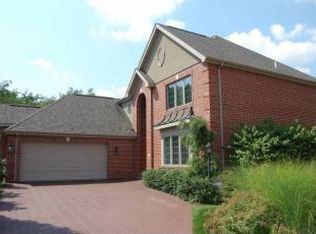 308 Prestonwood Ln, Mcmurray, PA