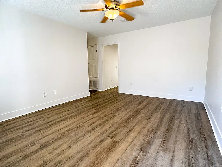 2040 Esplanade St #2042 — Photo 2