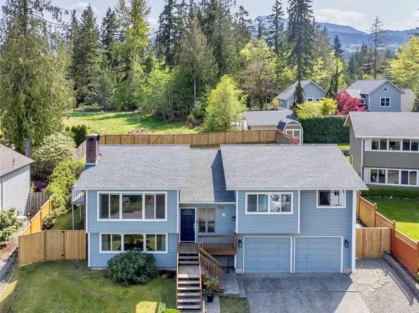 910 E Benjamin Avenue, Port Angeles, WA 98362