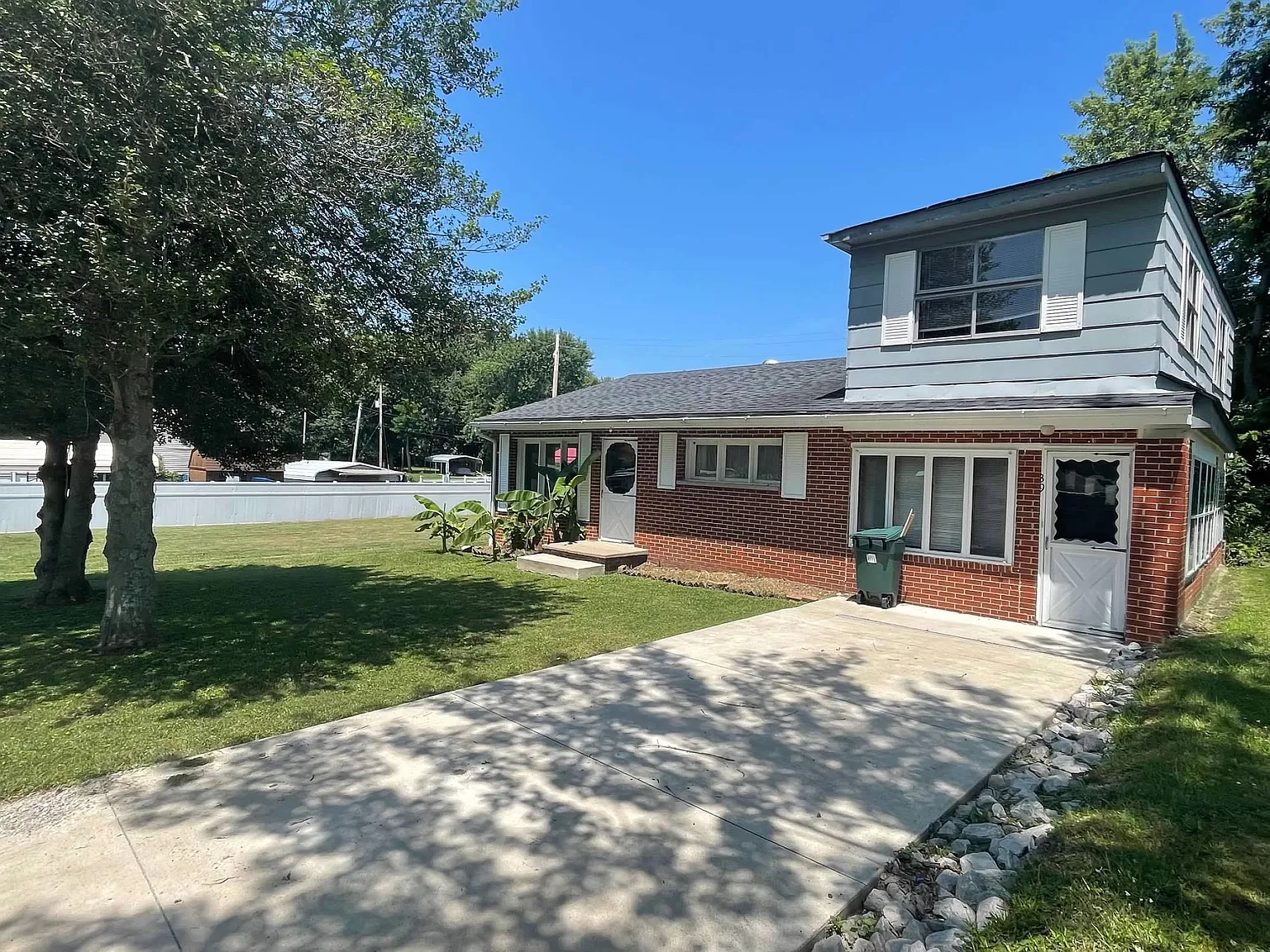 39 Hauser Ave photo 1