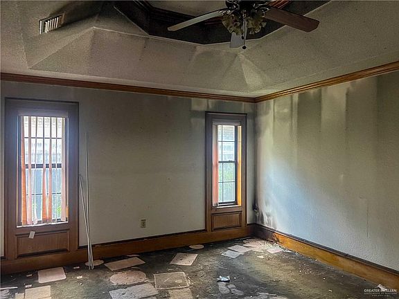 5th image of 108 E Lark Ave