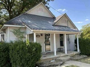 1119 N Jefferson St, Montezuma, IN 47862