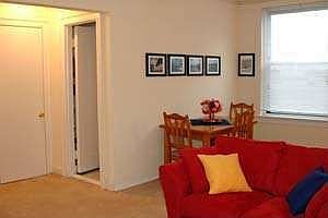 2nd image of 1040 W Granville Ave APT 416