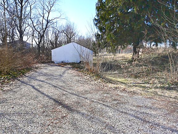 3rd image of 5818 Fairlawn Ave