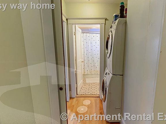 5th image of 18 Bond St #2