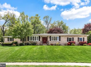 620 Marlow Dr, York, PA 17402