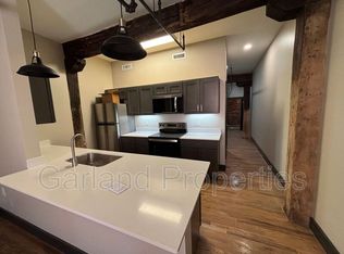 34 1st St NE #103, Pulaski, VA 24301