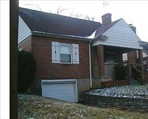 5th image of 3856 Oak Crest Ave