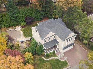 32 Rybury Hillway, Needham, MA 02492