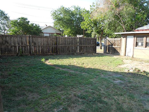 5th image of 200 El Paso Ave