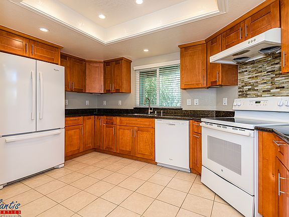 4th image of 5290 Country Oak Ct