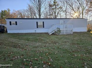 108 Baker Dr, Bennington, VT 05201