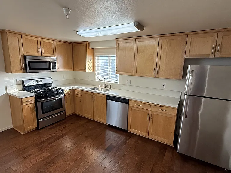 3680 Keystone Ave #12 — Photo 2