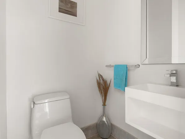 54 Sterling Place image 5 of 18