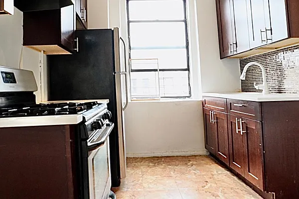 Rented by Sovereign Associates | media 12