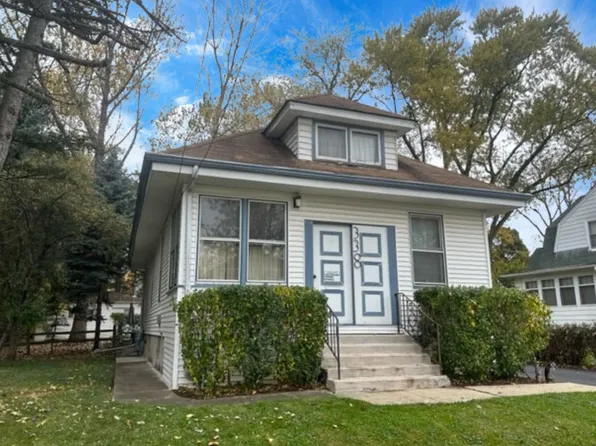 338 Gertrude St, Elgin, IL 60123