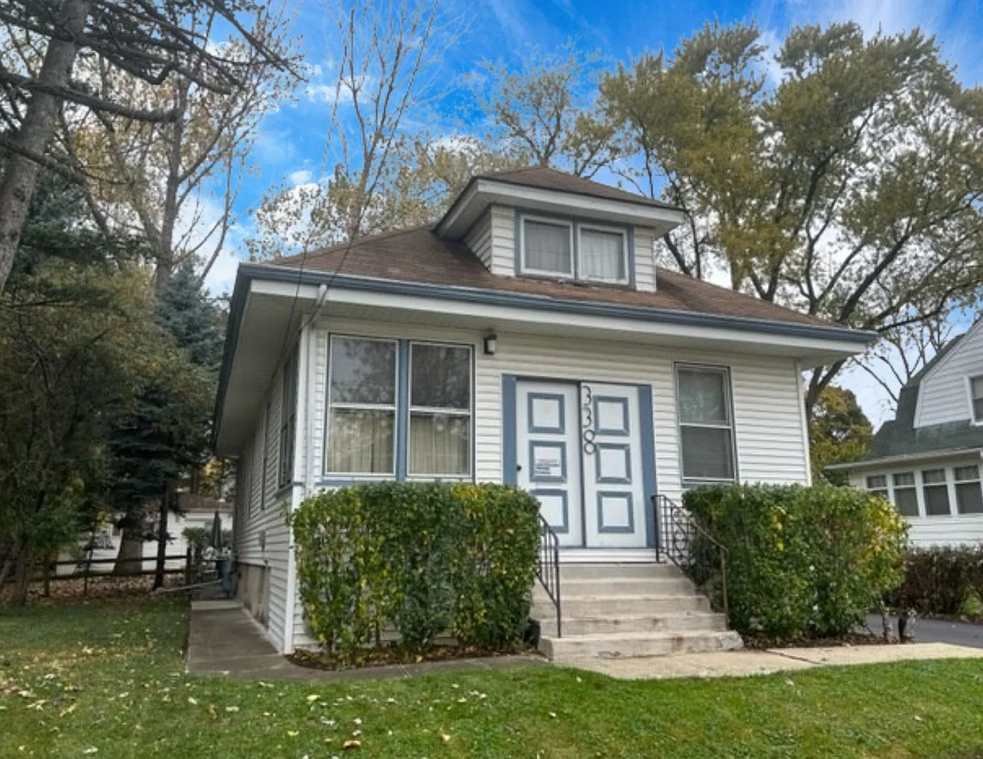 338 Gertrude St photo 1