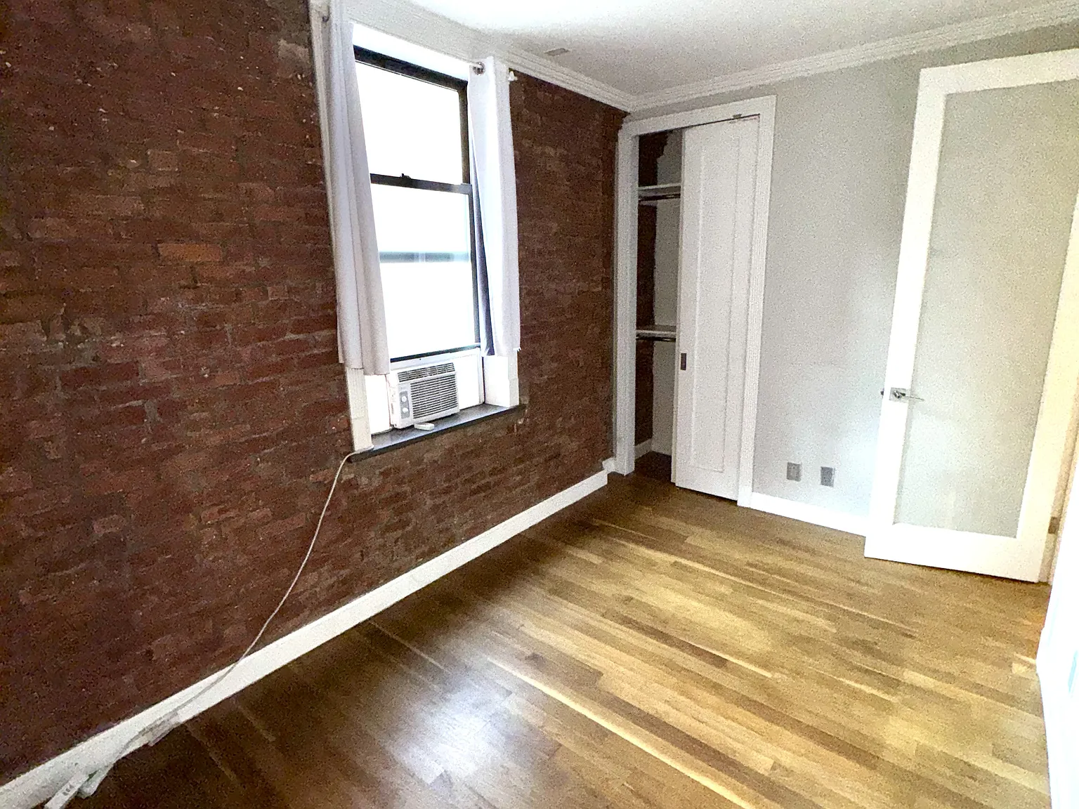 213 East 26th Street — Photo 1