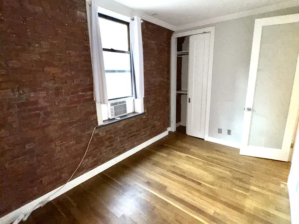 213 E 26th St, New York, NY
