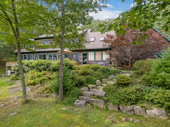 136 Clarks Point Road, Wiscasset, ME 04578