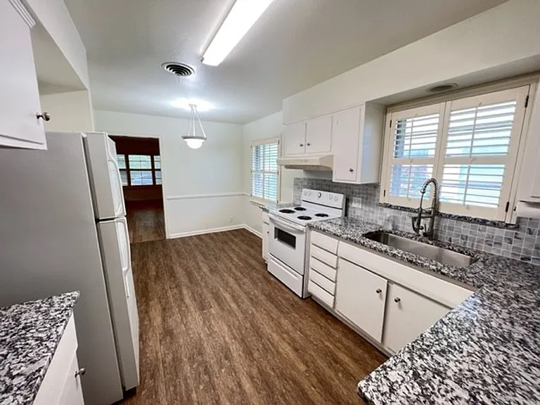 7215 Clemson Dr — Photo 10