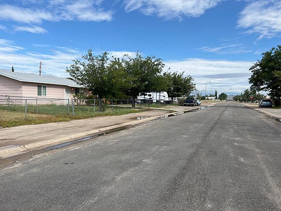 5th image of 804 N Douglas Ave