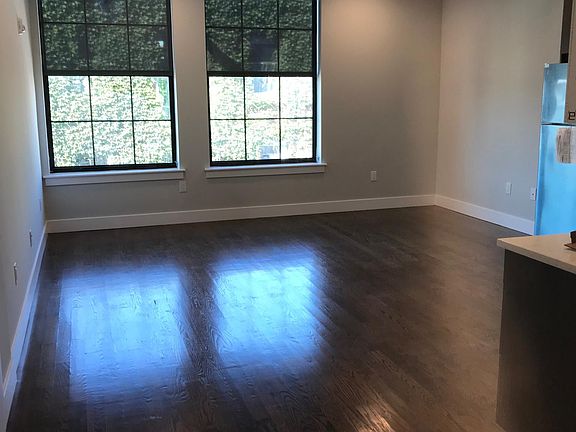 2nd image of 915 N 28th St #3A