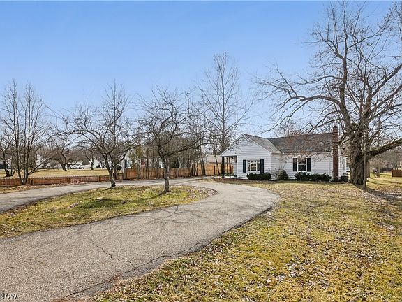 2nd image of 4544 Fishcreek Rd