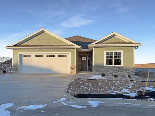 418 Toms Way, Luxemburg, WI 54217