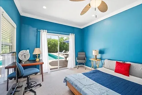 527 E Causeway Blvd — Photo 16