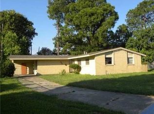 2828 General Middleton St, Lake Charles, LA 70615