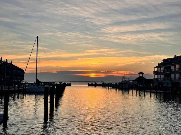 26 Grand Bay Harbor Dr, Waretown, NJ 08758