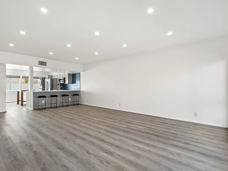 277 E Alejo Rd #219 — Photo 9
