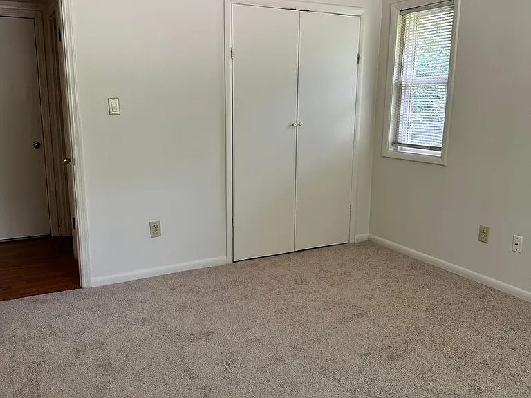 153 Albemarle Dr — Photo 7