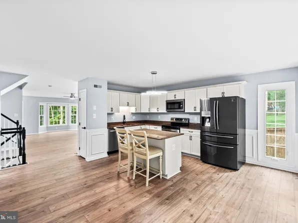 601 Twin Brook Ln, Stafford, VA 22554