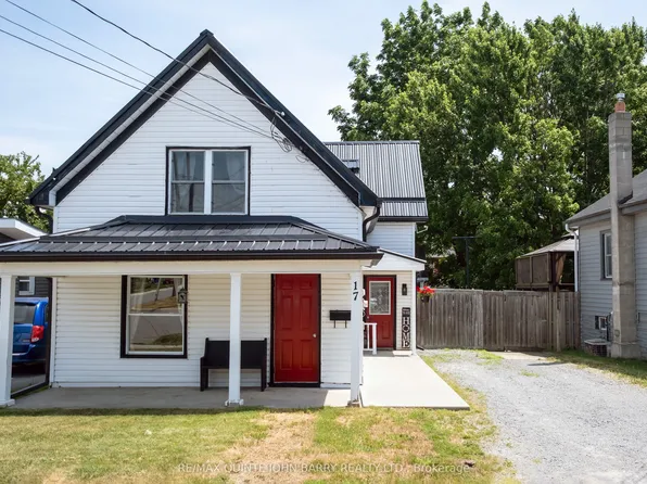 17 James St, Quinte West, ON K8V 2W8