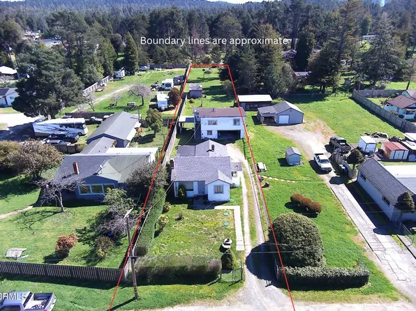 19121 Olsen Ln, Fort Bragg, CA 95437