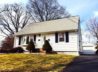 55 Fitzherbert St, Bloomfield, NJ 07003
