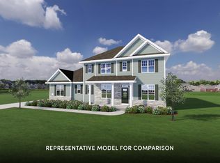 8191 Skylark Ct, Mequon, WI 53097