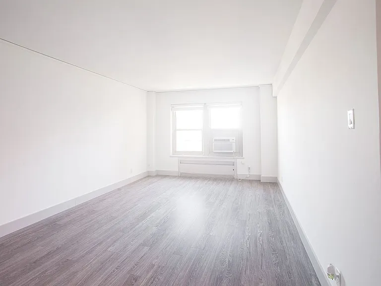 Dining/Living room